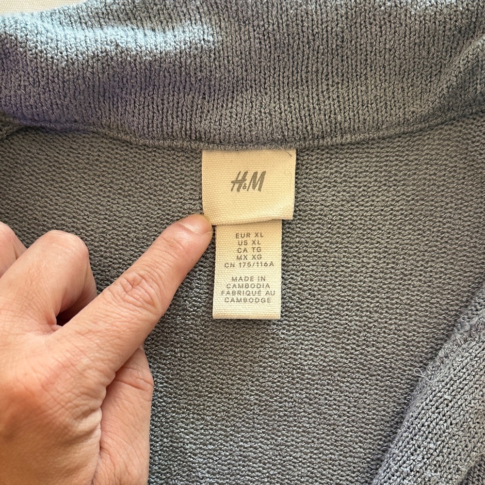 H&M Blue Collared Knit Top - Picture 6 of 6